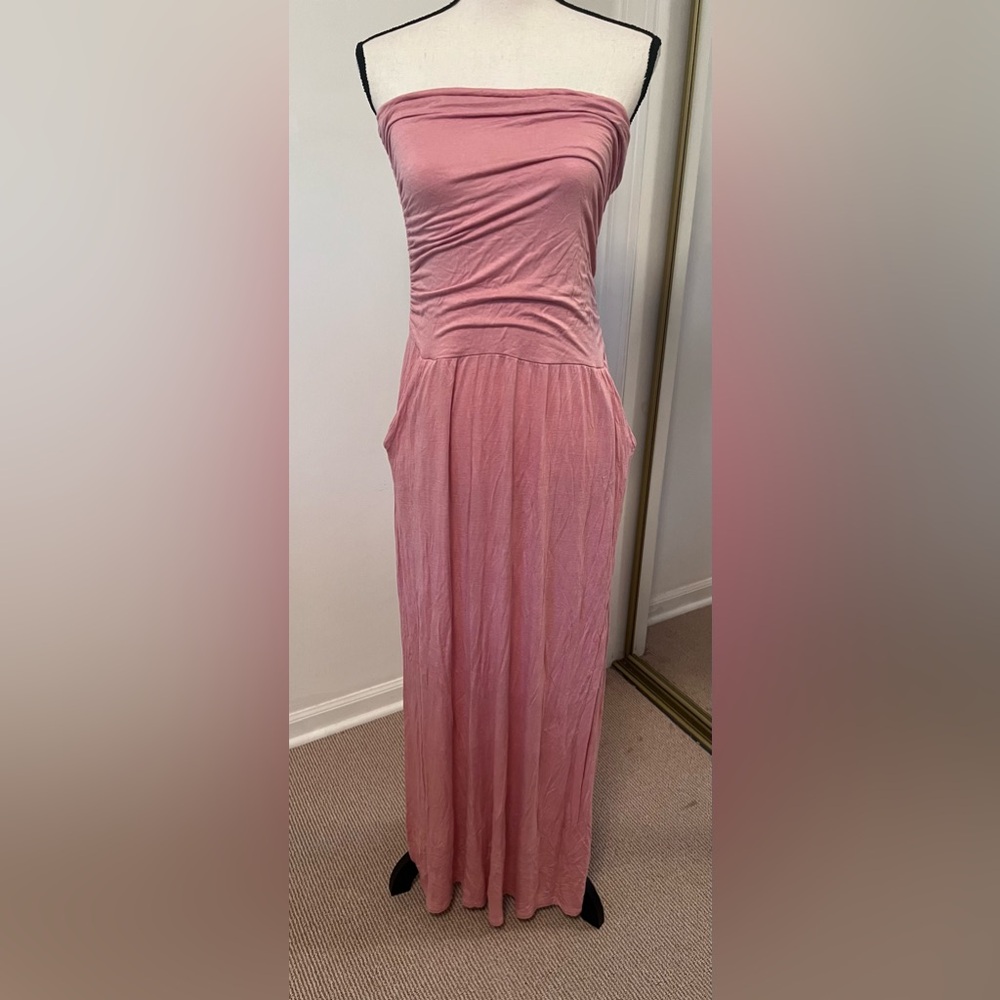 Summer dress of shoulder